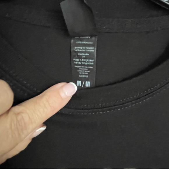 FACTS ABOUT CANADIANS FUNNY T-SHIRT - Picture 4 of 5